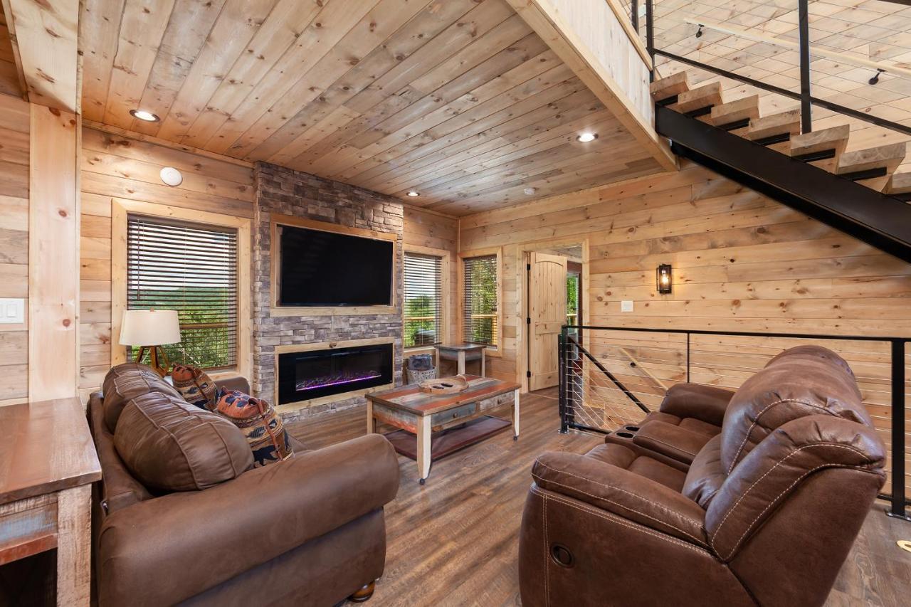 Thunder Mountain Lodge Cabin Sevierville Bagian luar foto