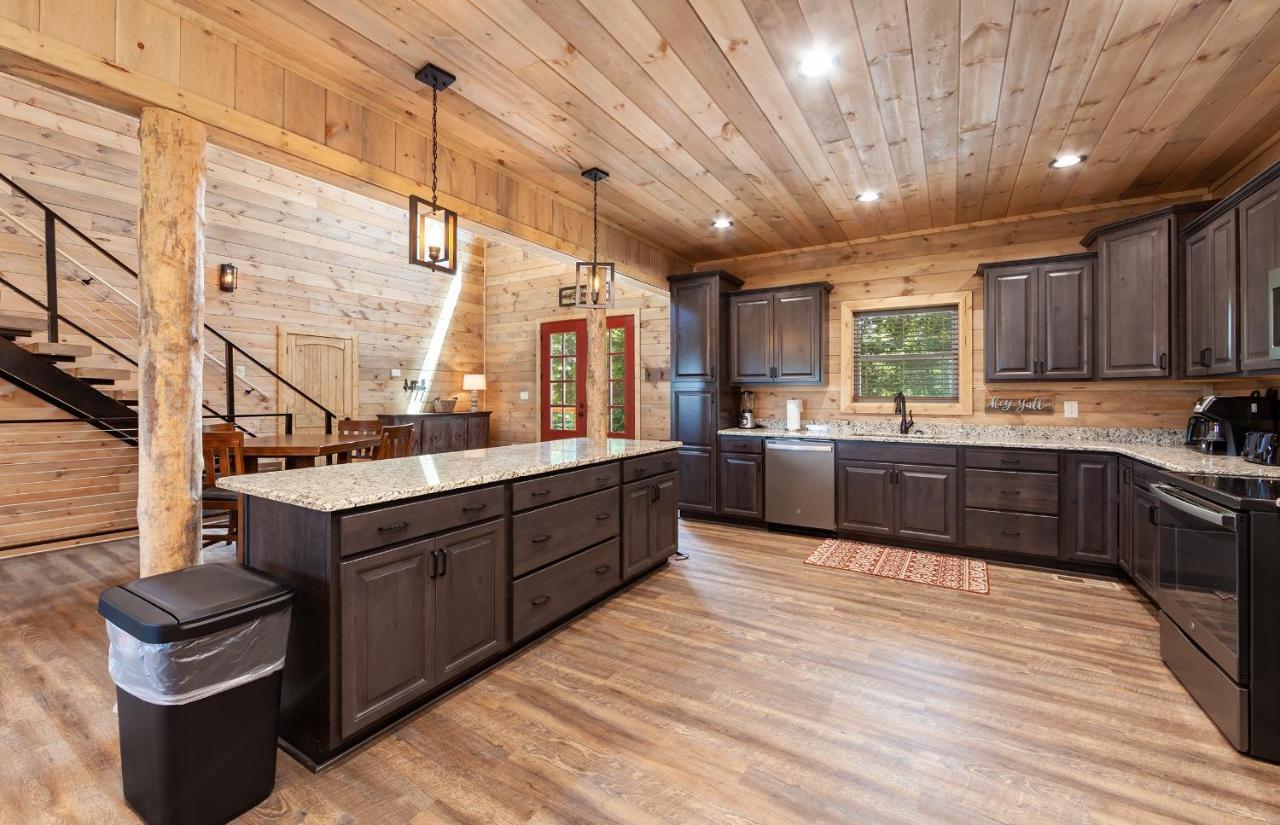 Thunder Mountain Lodge Cabin Sevierville Bagian luar foto