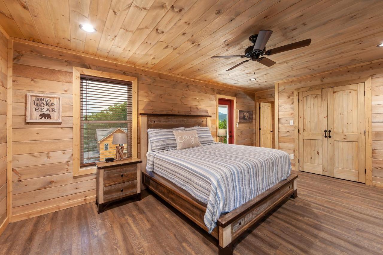 Thunder Mountain Lodge Cabin Sevierville Bagian luar foto