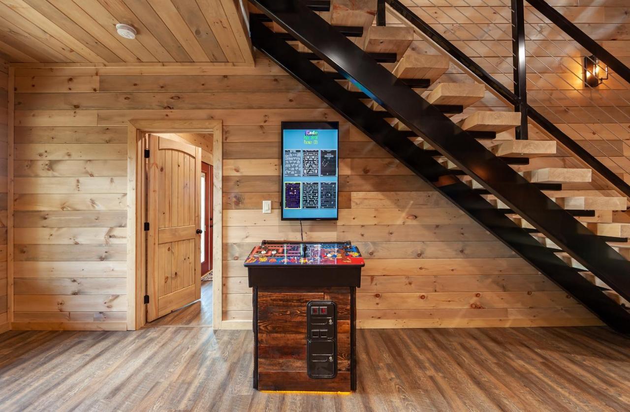 Thunder Mountain Lodge Cabin Sevierville Bagian luar foto